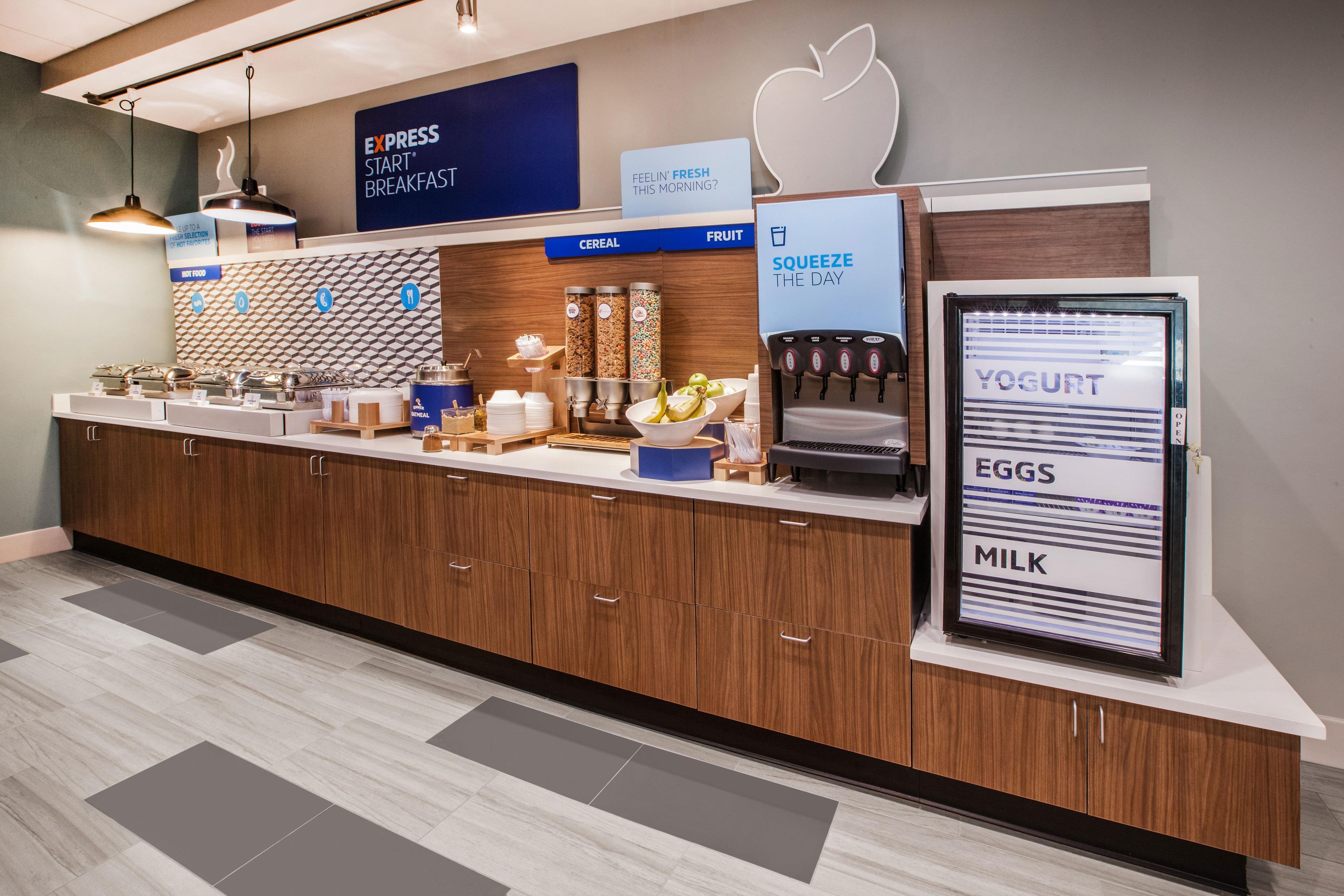 Holiday Inn Express Hotel & Suites Dublin By Ihg Buitenkant foto