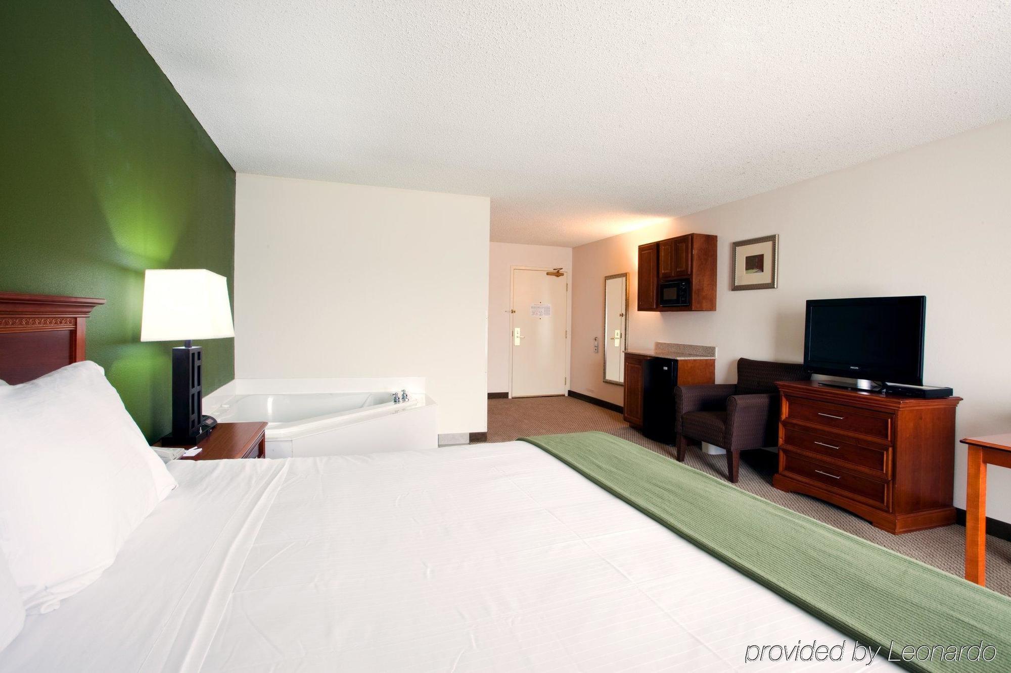 Holiday Inn Express Hotel & Suites Dublin By Ihg Kamer foto